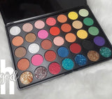 Eyeshadow palette 🎨 - WazzalaLifestyle